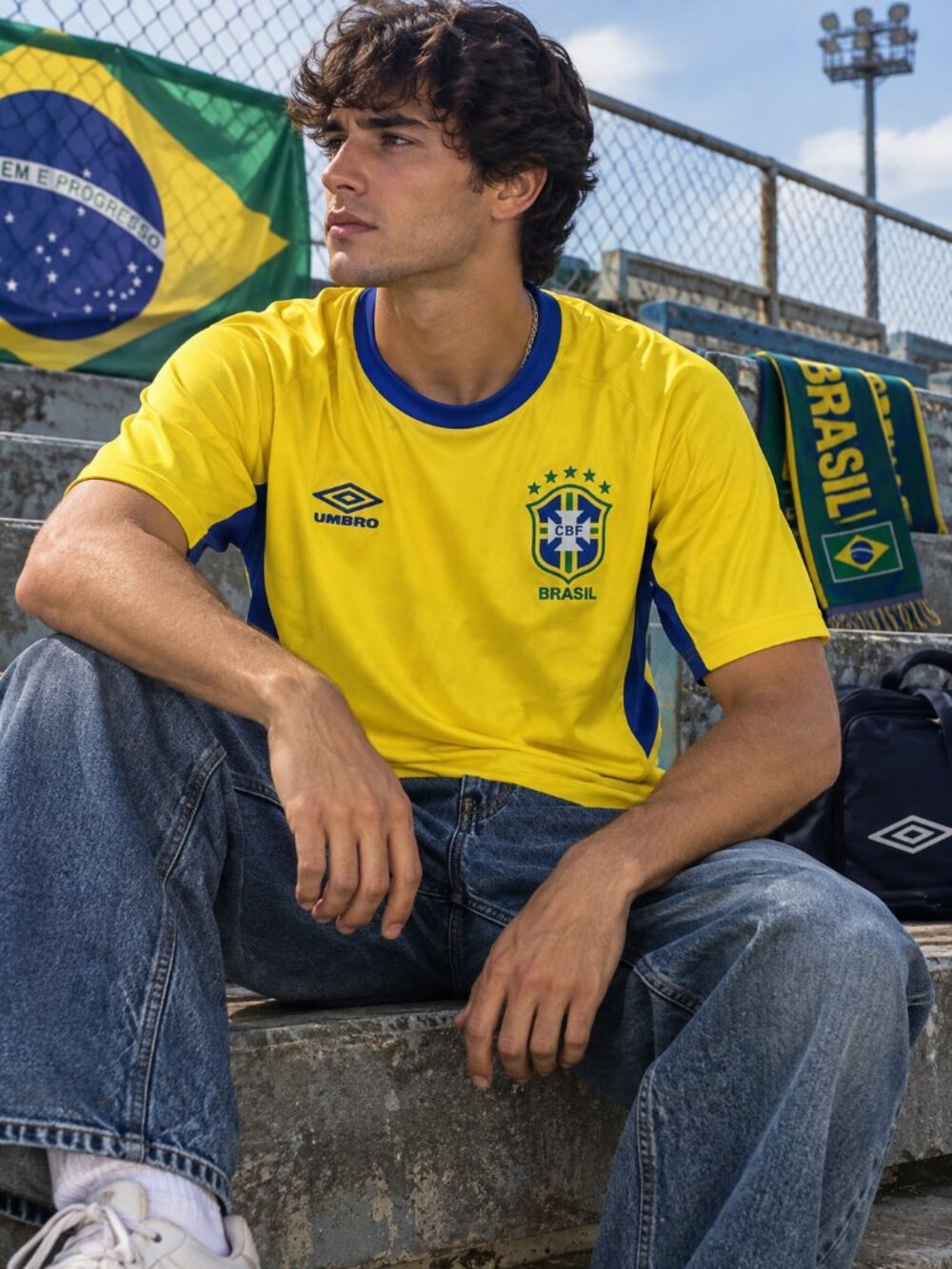 Umbro Brazil Soccer Jersey Men's L Yellow Football Futbol CBF